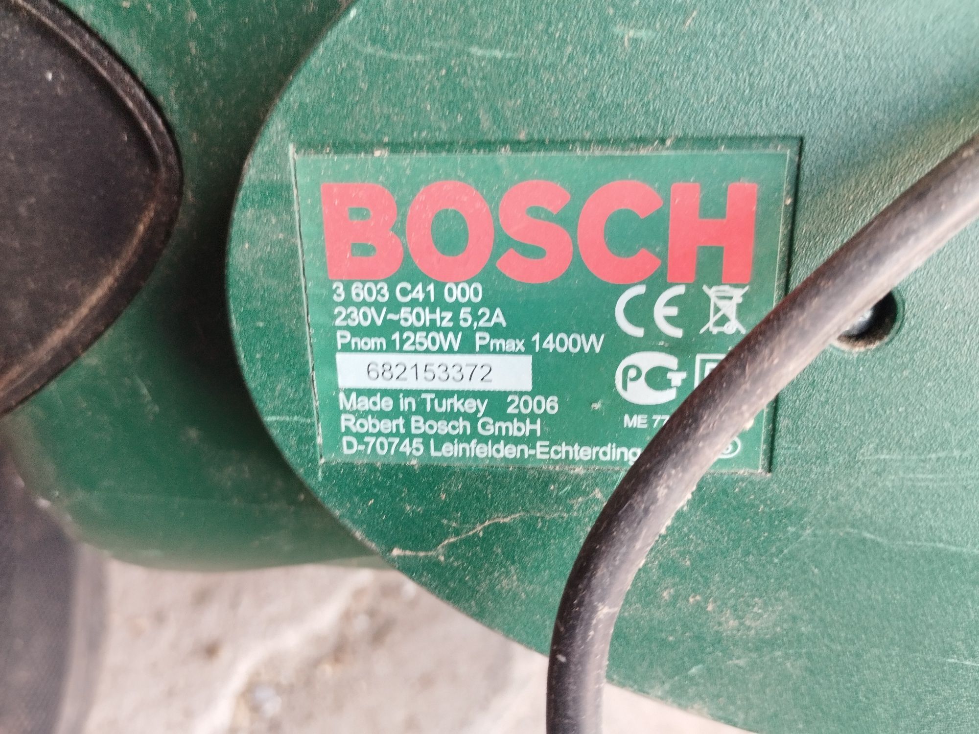 Bosch szlifierka oscylacyjna z odkurzaczem