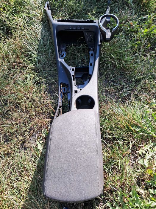 Tunel Podłokietnik BMW X1 E84