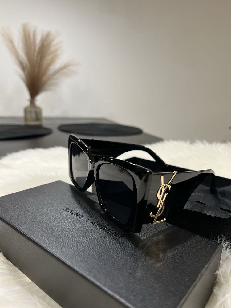 Okulary przeciwsłoneczne czarne Saint Laurent YSL