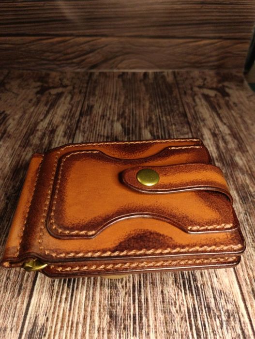 Зажим для купюр .