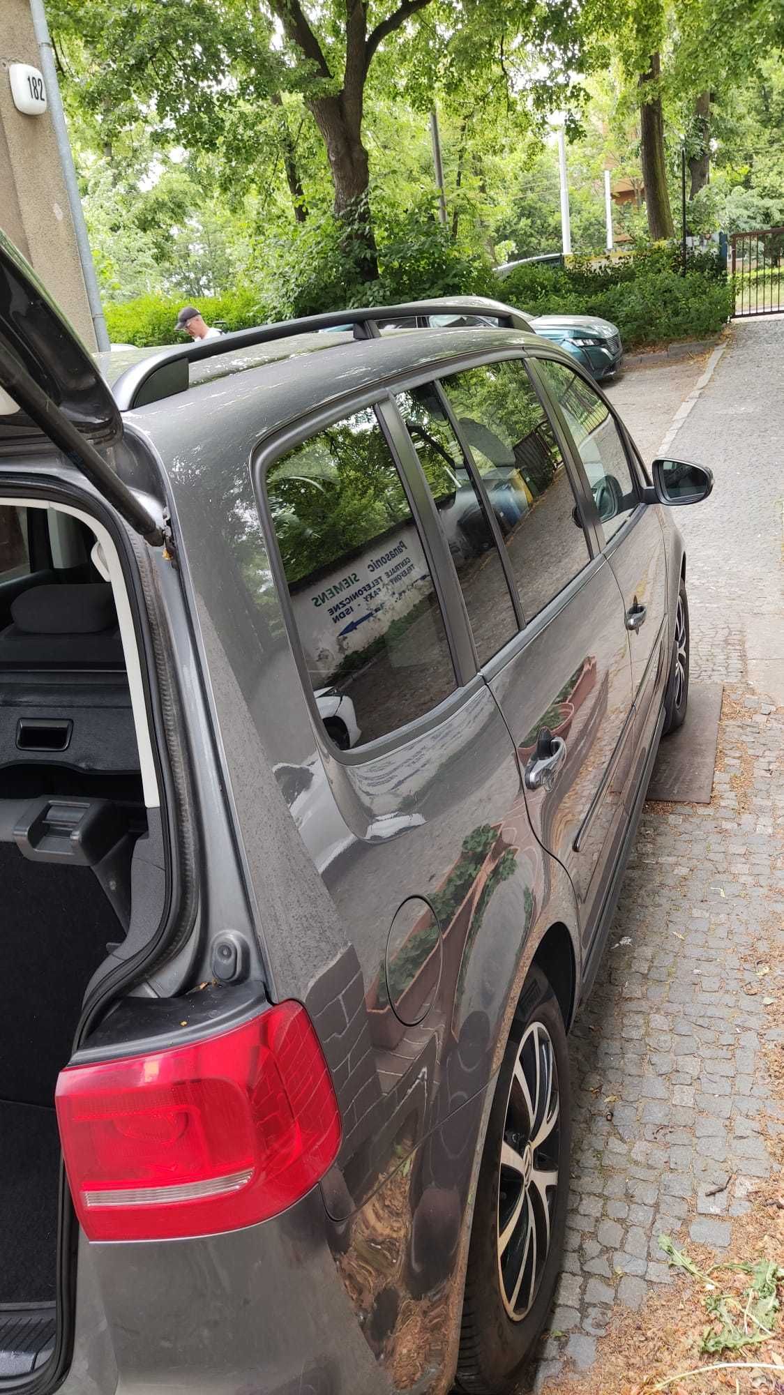 VW TOURAN 1.6 TDI 2013r/7 osobowy/webasto /dach panorama/ bezwypadkowy