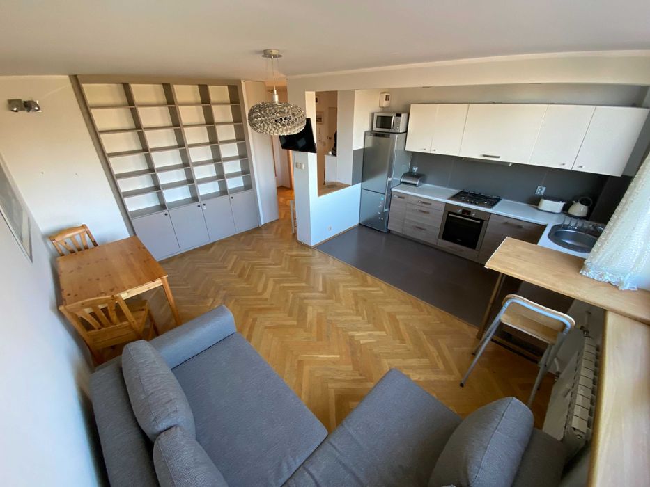 Mieszkanie (3 pok.) ul.Podchorążych, z widokiem na Łazienki Królewskie