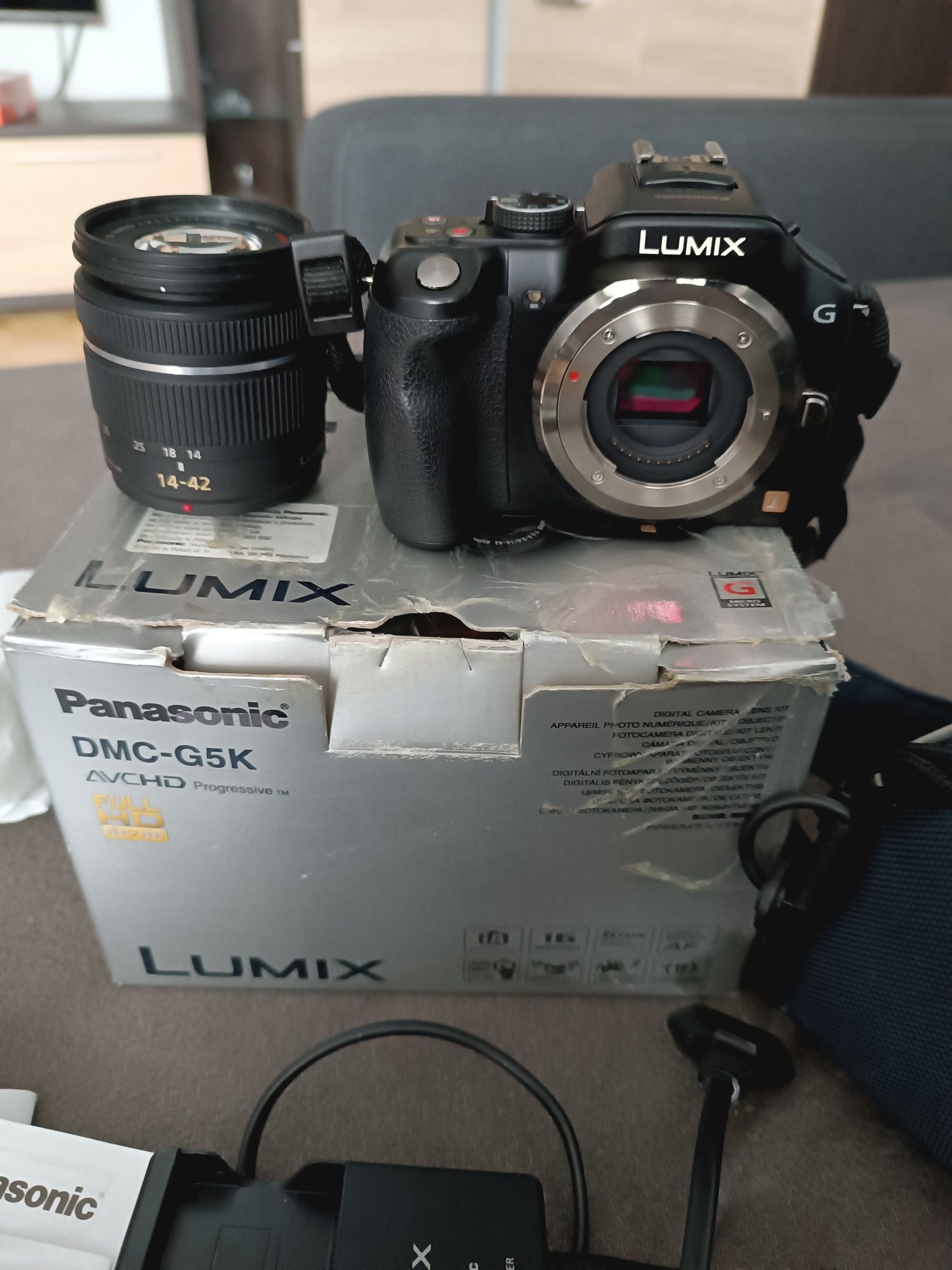 Panasonic Lumix DMC-G5 Czarny + 14-42mm