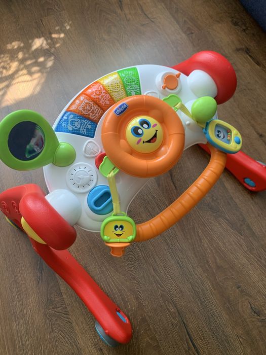 Розвиваючий ігровий центр-ходунки 4в1 Chicco