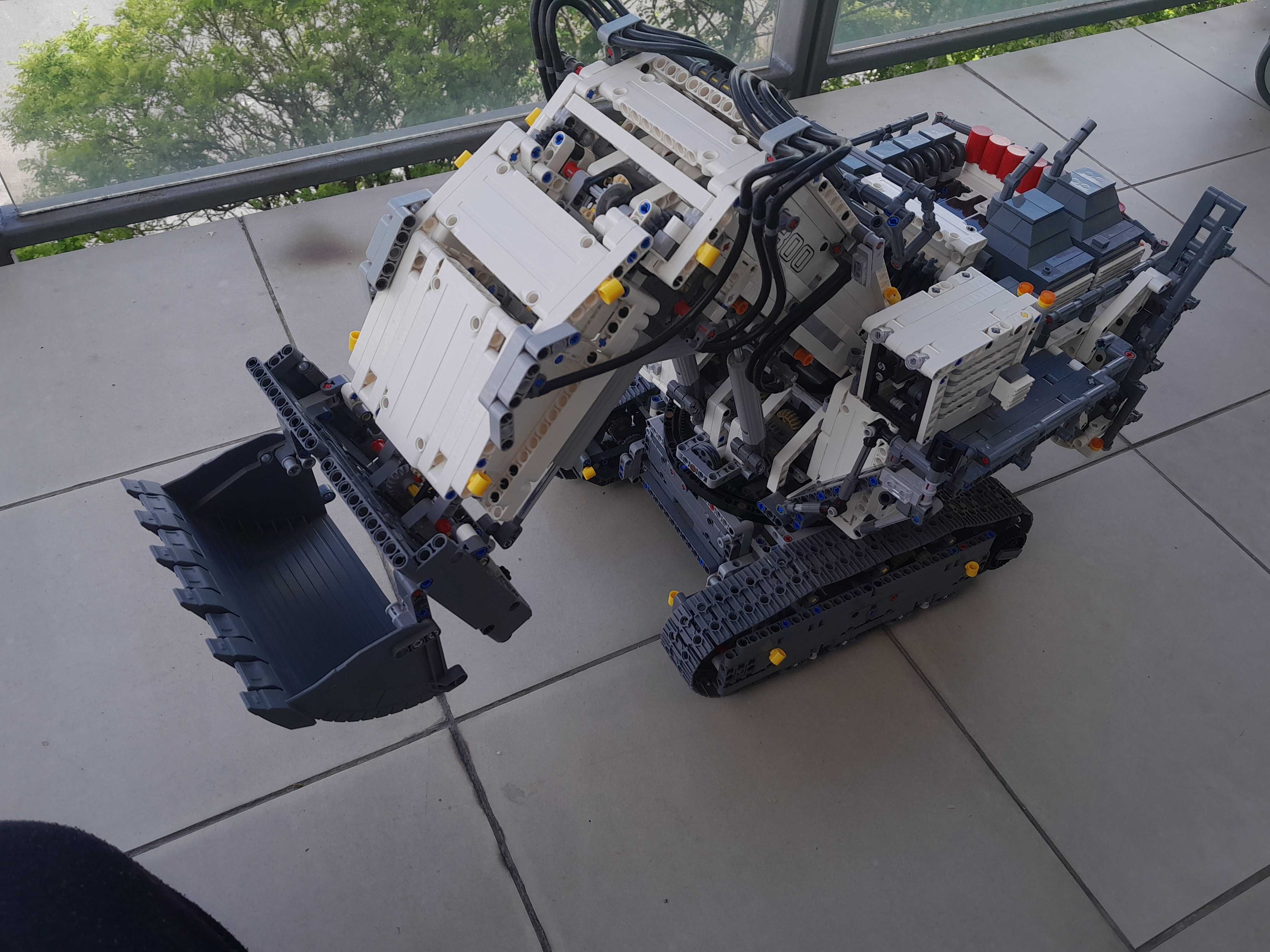Koparka Liebherr R Lego Technic 42100