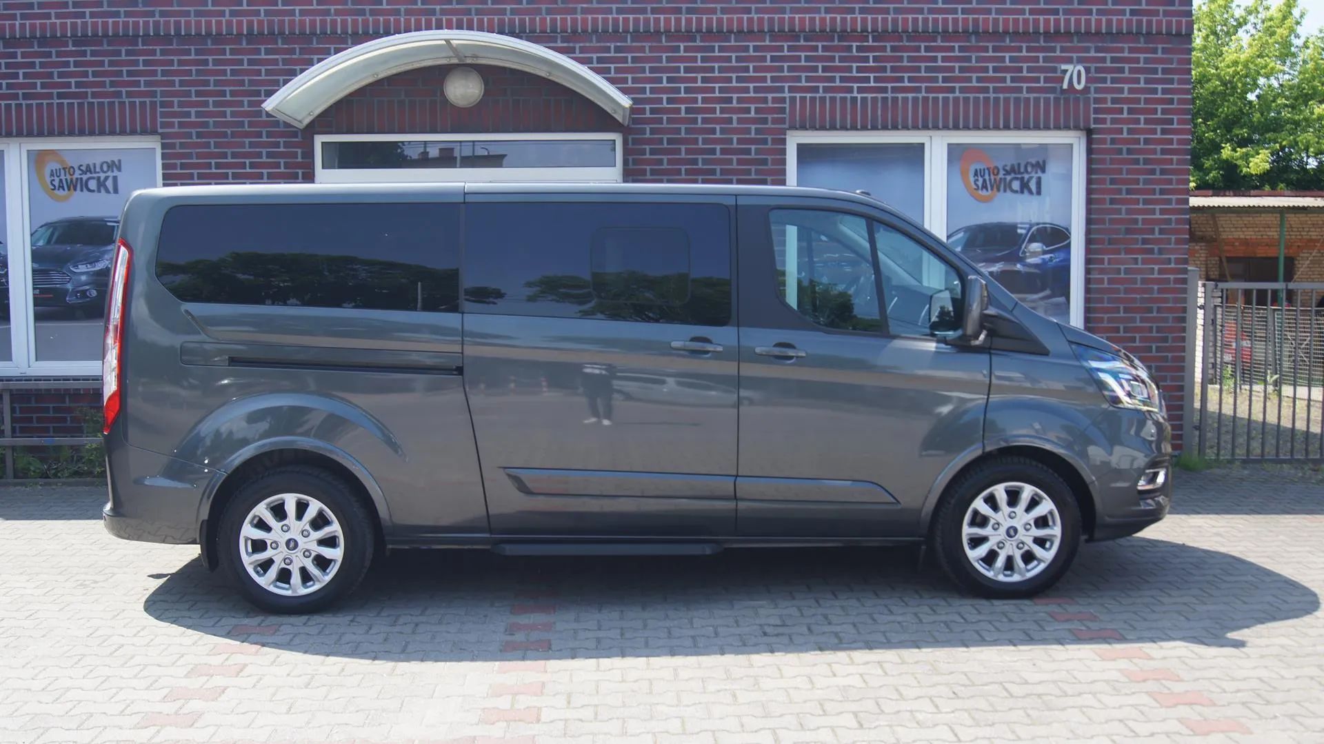 Ford Tourneo Custom 2.0 170KM EcoBlue L2 Shuttle Bus Titanium Osoba Niepełnosprawna