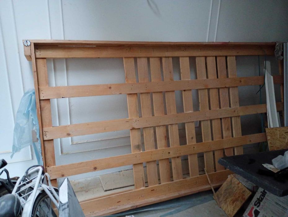 Paleta duża  wym około 165 x 325 cm