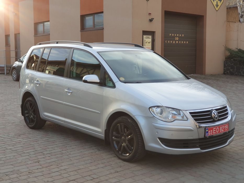 Продам свіженький з Франції VW Touran
