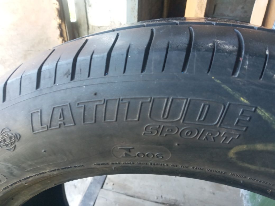 2 літніх шини 235/55 R19 Michelin Latitude sport