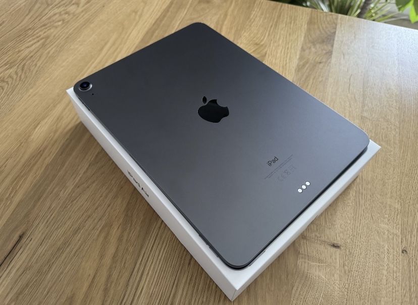 iPad Air 4th (2020) 64GB Space Gray stan idealny