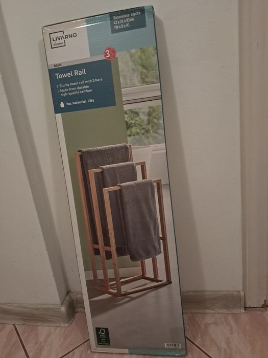 Bambusowy stojak wieszak na ręczniki