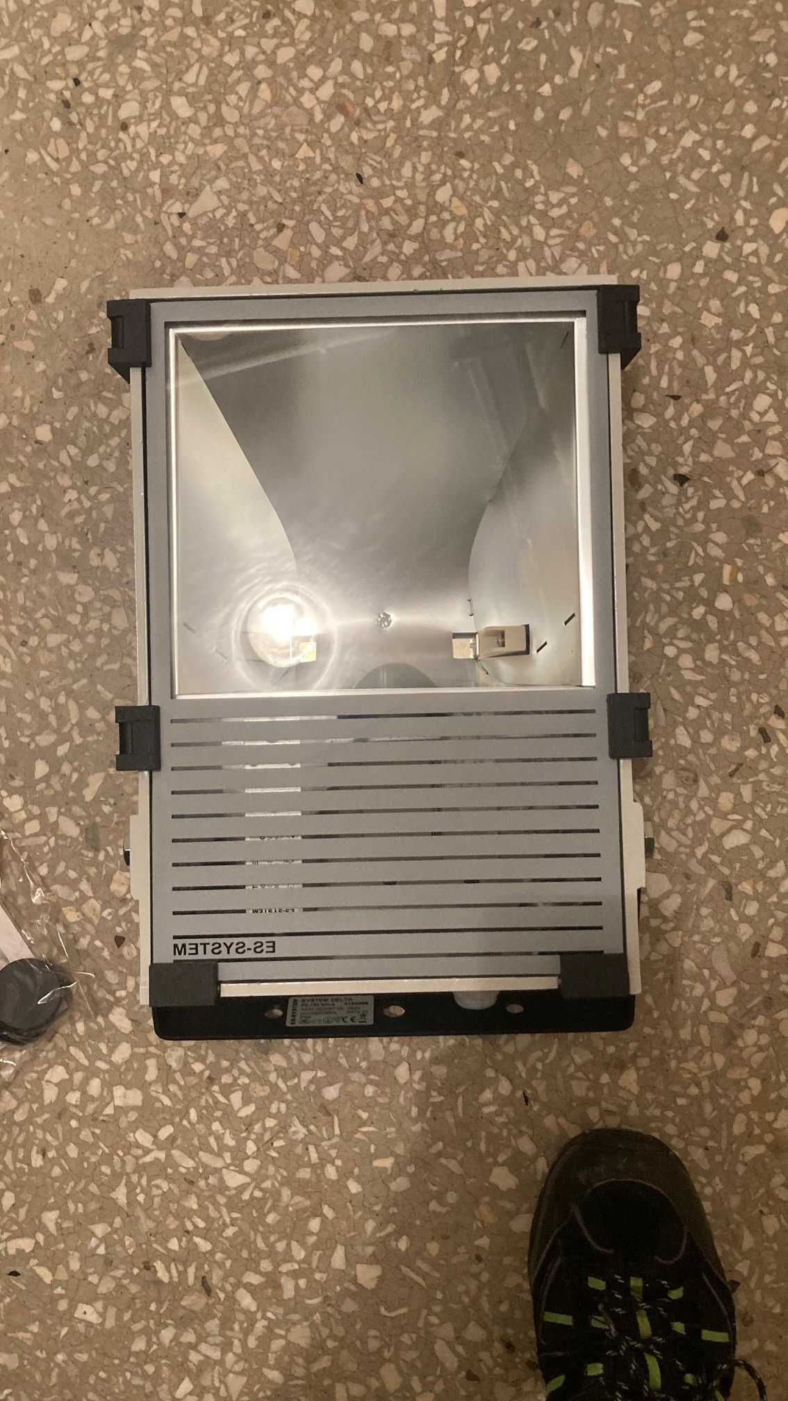 Lampa firmy  ES-SYSTEM typ SYSTEM DELTA  PD. 150 N/H-A