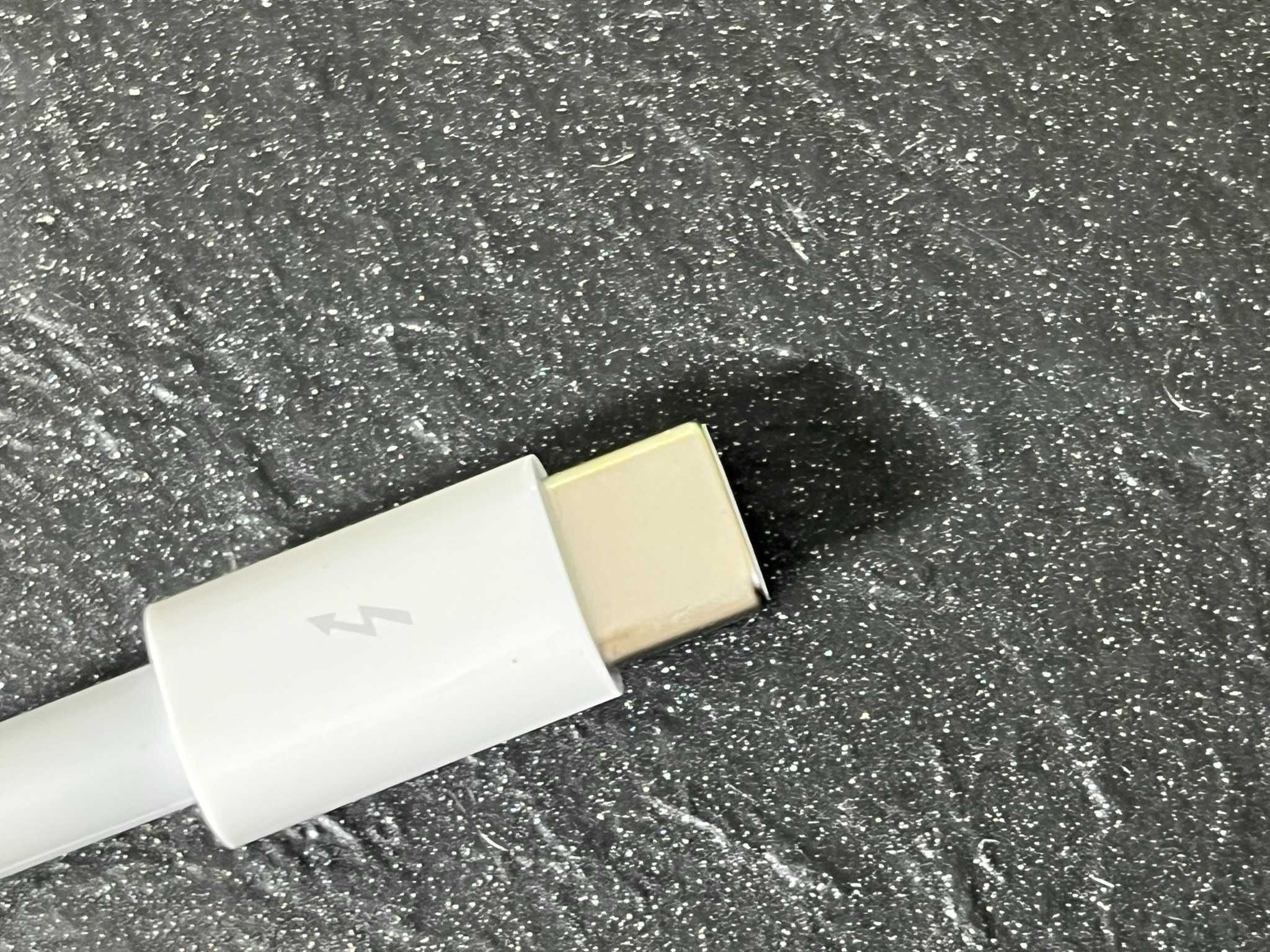 Apple przejściówka z portu Thunderbolt 3 USB-C na Thunderbolt 2