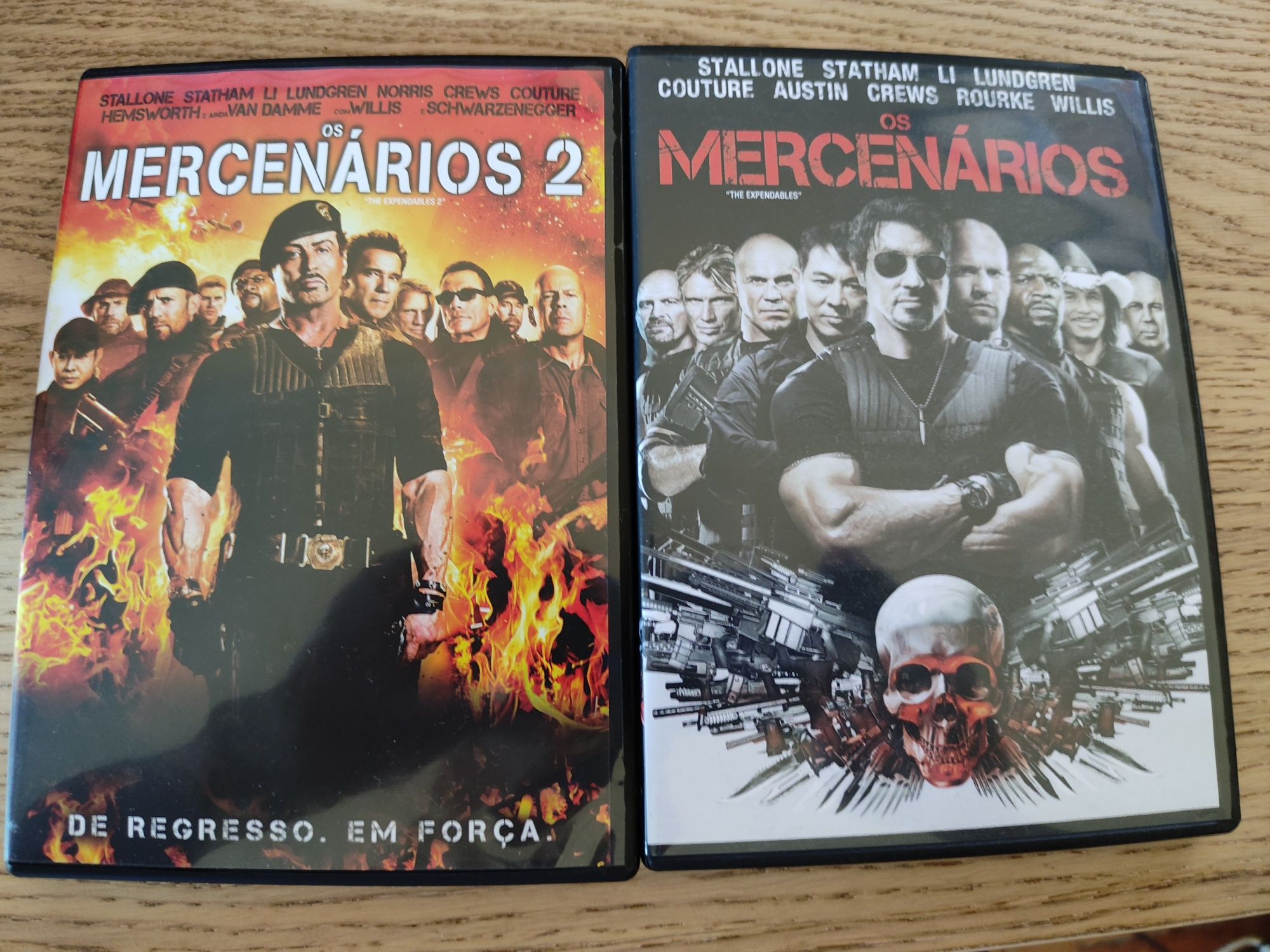 Mercenários 1 e 2 em bom estado