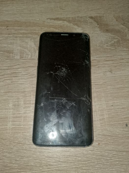 Telefon Samsung S9 + etui