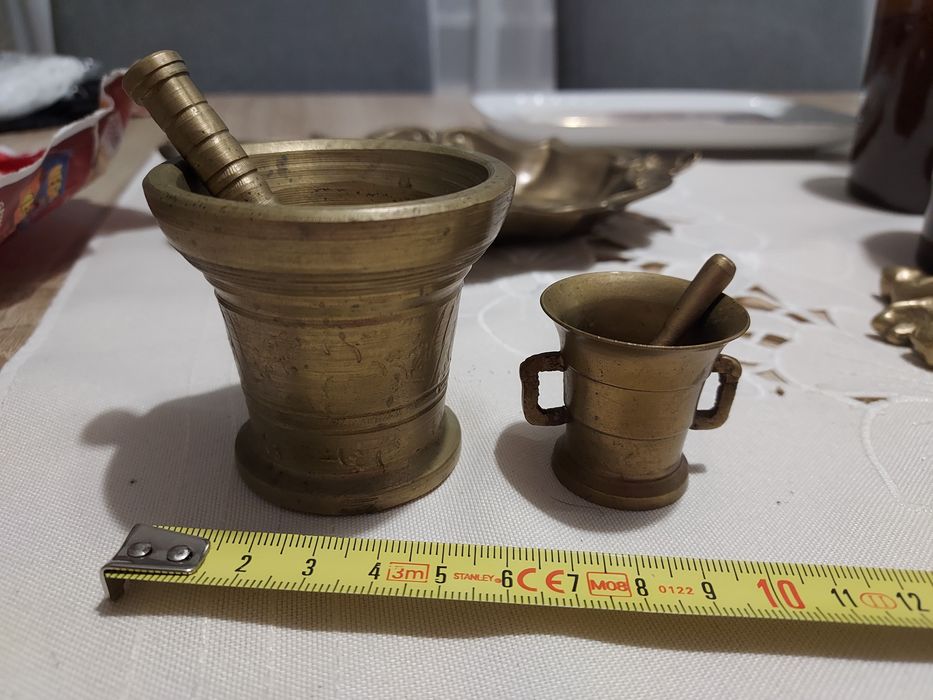 Moździerz z mosiądzu 2 sztuki 6 i 3,5 cm wysokości