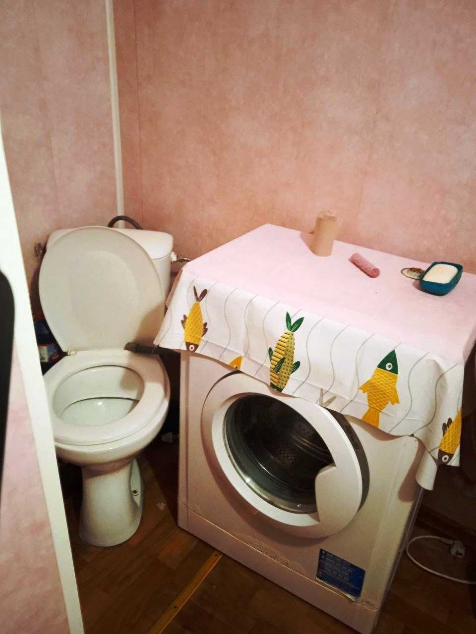 Продам гостинку метро з-д Малышева