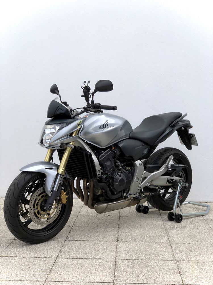 Honda hornet CB600F