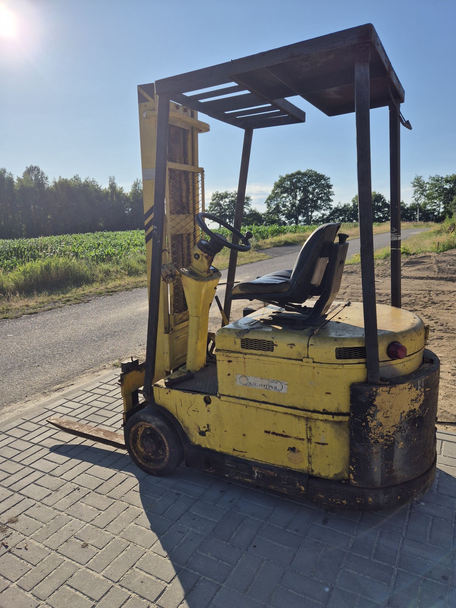 Wózek widłowy elektryczny 400V