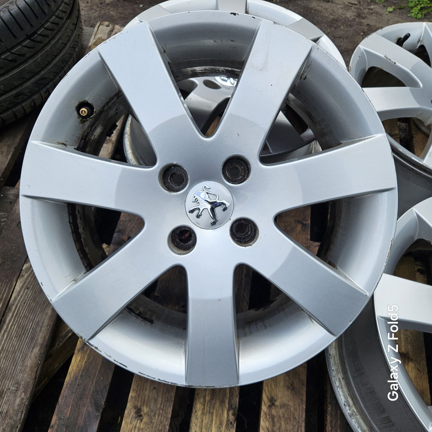 Alufelgi 16 Peugeot Citroen 4x108 ET32
