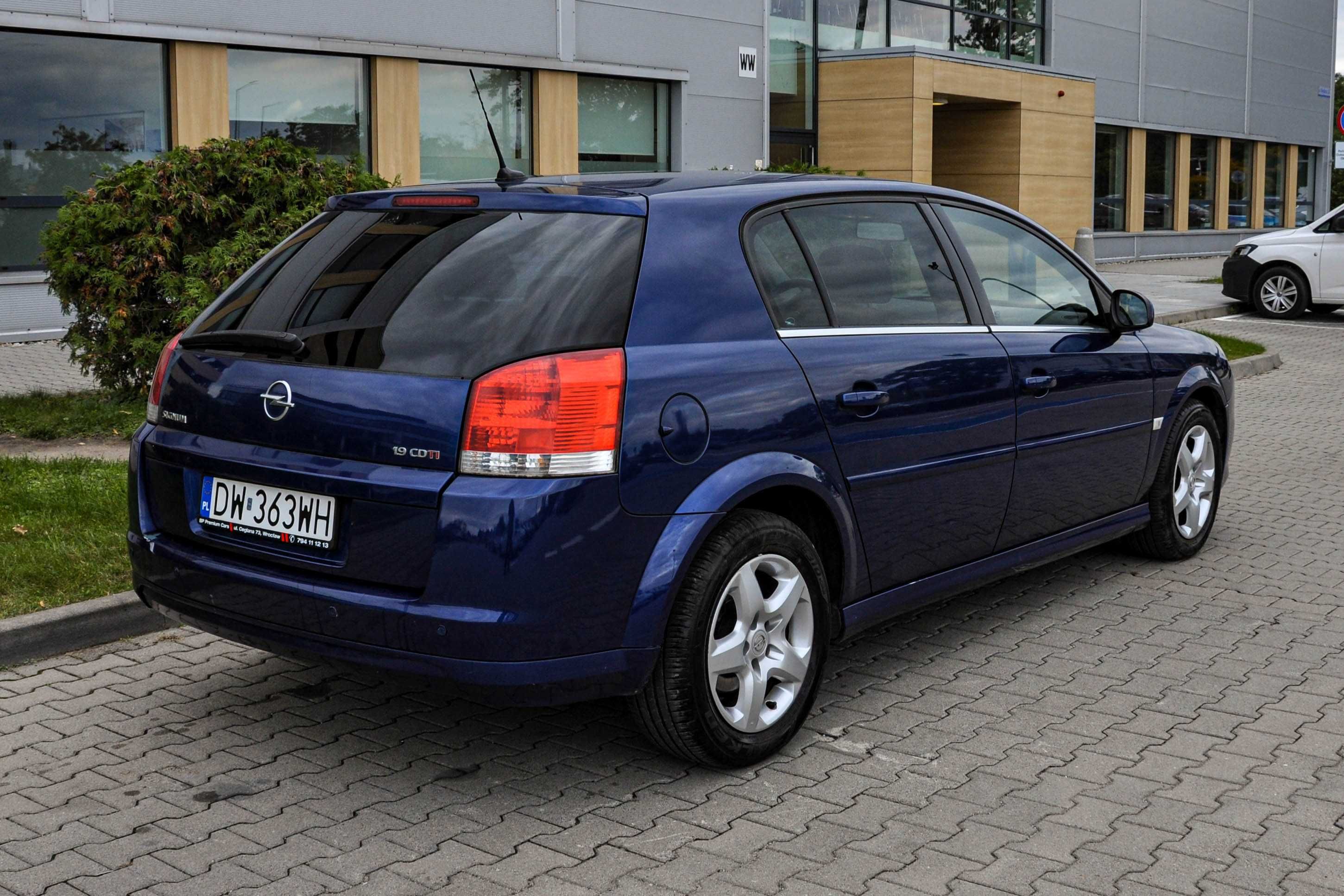 Opel Signum 1,9CDTI (150KM) Lift 2007 r.