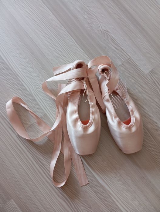 Прокат пуантів/костюму балерини для фотосесії (для дорослих)