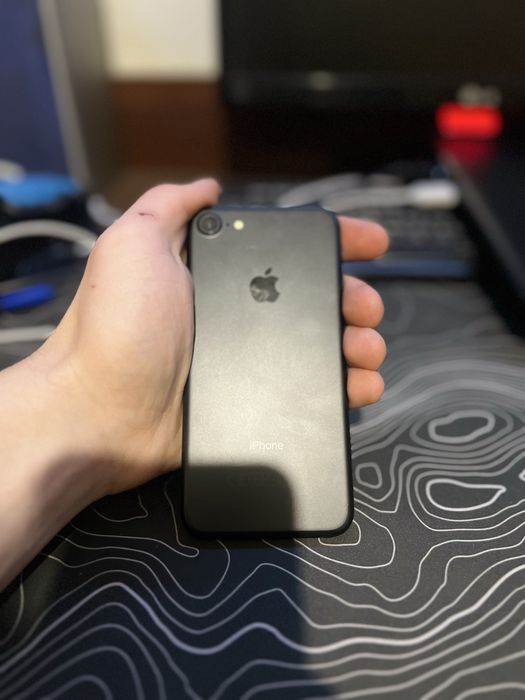 Айфон 7, на запчастини