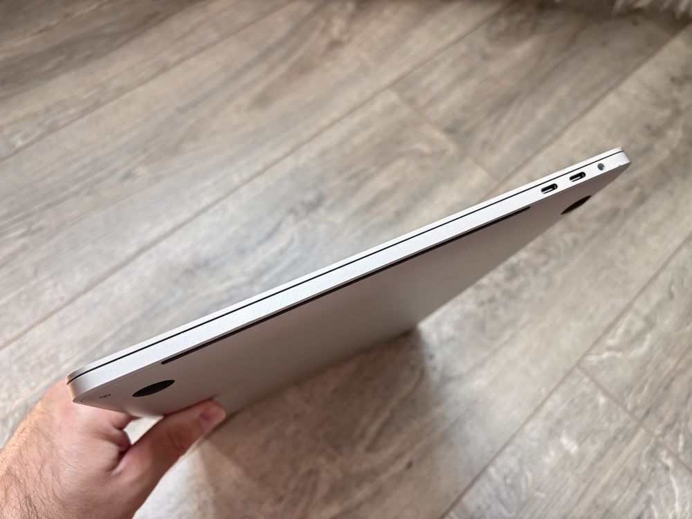 MacBook Pro 15'' 2017 A1707 (i7/16/1tb)