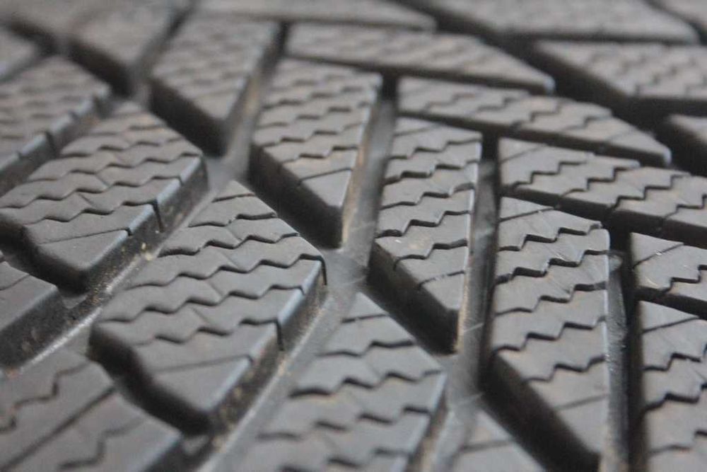 255/55/19 Bridgestone Blizzak LM 005 255/55 R19 111V 2021r