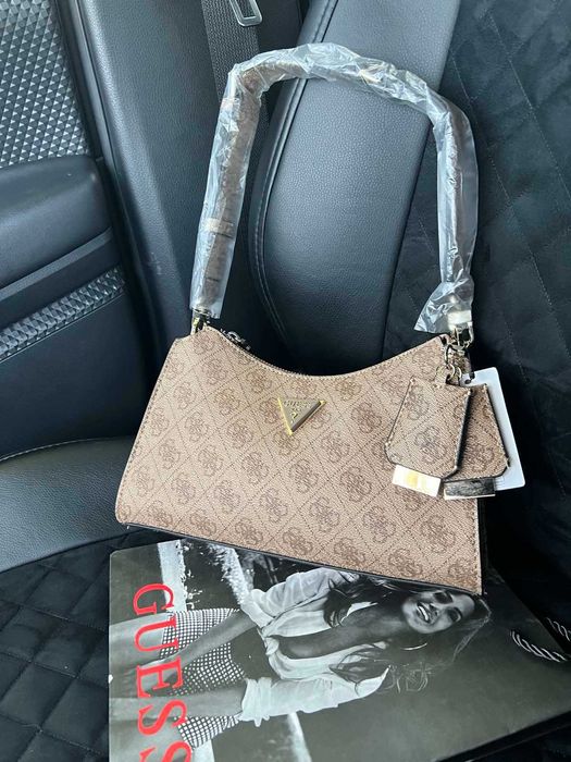 Сумка кроссбоди гесс Guess   большой выбор в наличии