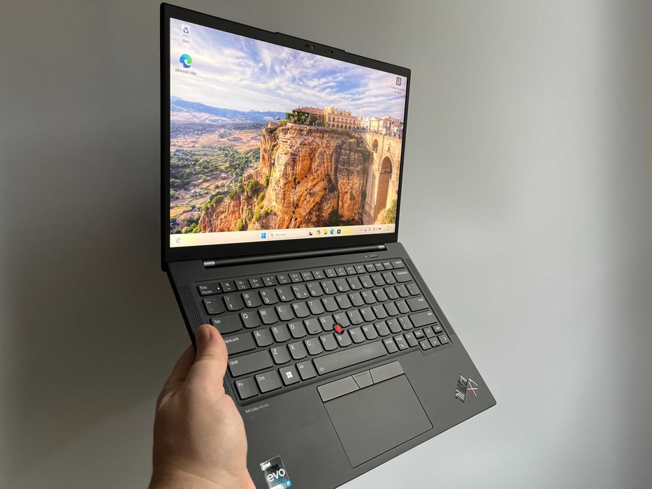 Lenovo ThinkPad X1 Carbon Gen 11 i7-1355U 32GB 512 SSD OLED W11P FV 23