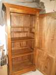 superbes armoires en bois de noyer d excellente qualité
