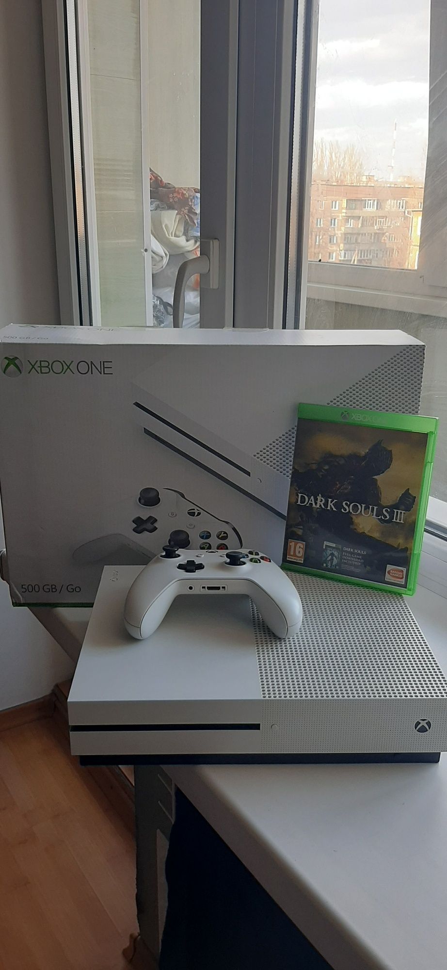 Продам XBOX one s