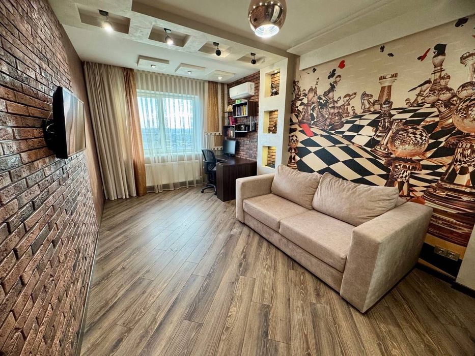 Продажа 4к с ремонтом в новом доме, паковка на два авто