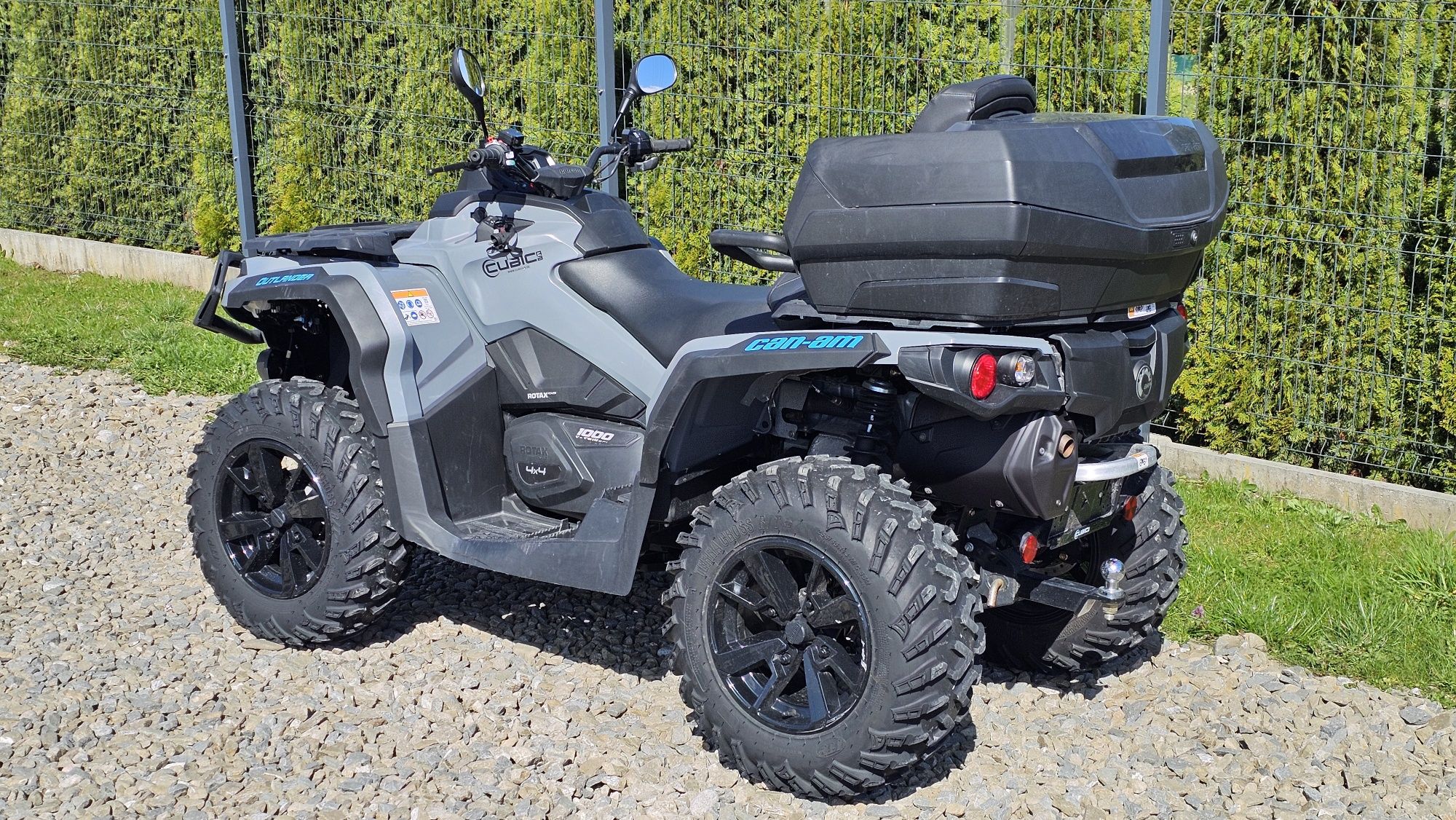 CAN AM OUTLANDER MAX 1000 Kufer Wyciągarka