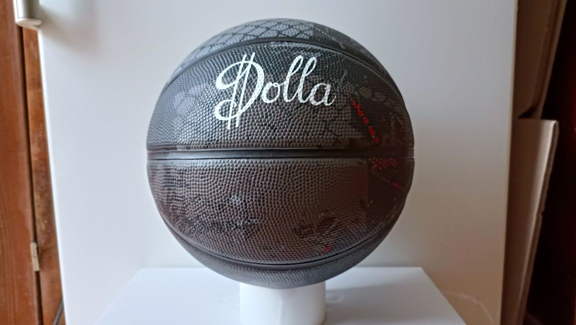 Баскетбольный мяч Adidas Dame DOLLA