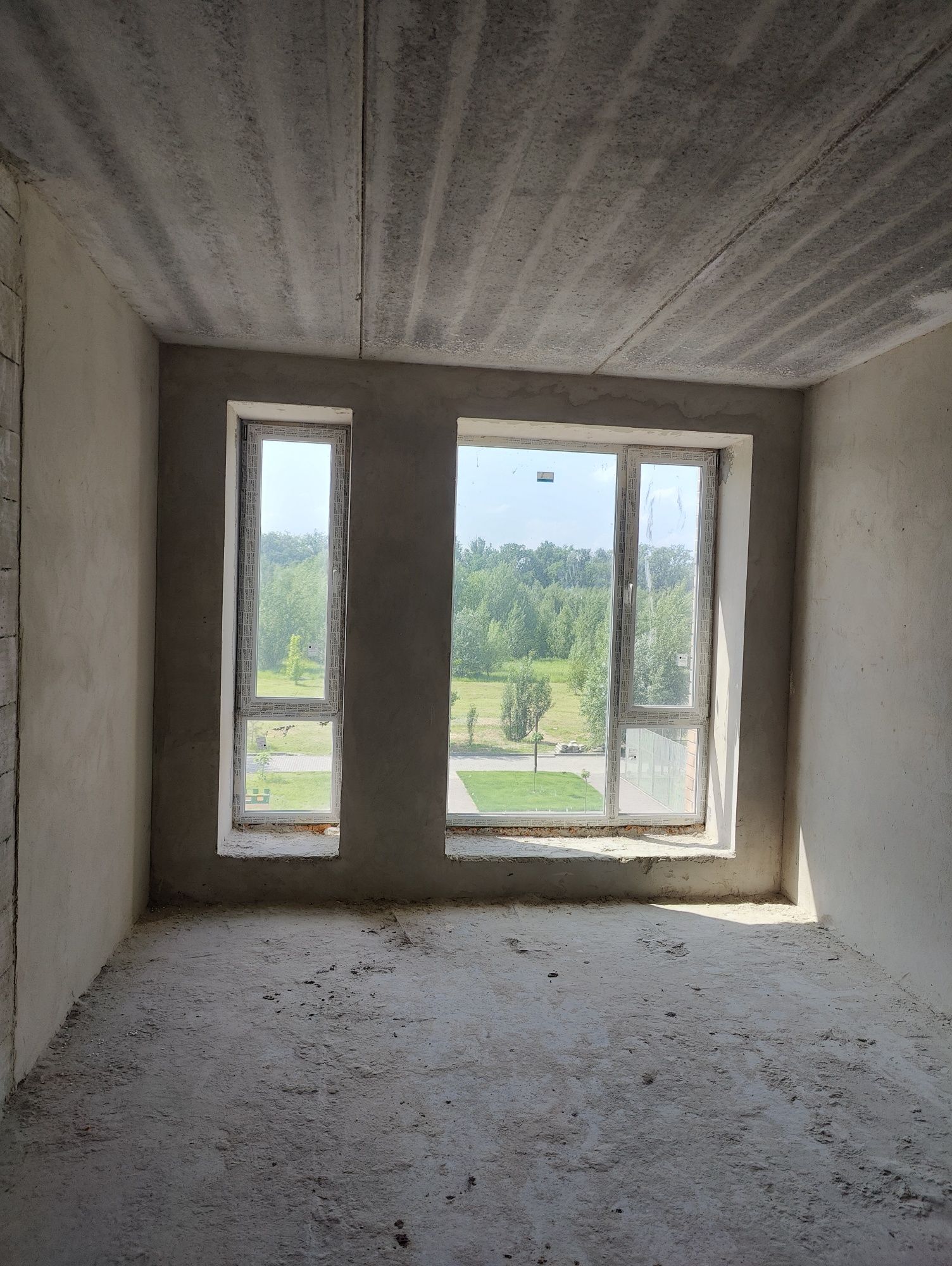Продам 1к квартиру 40м2 м. Буча! 3й поверх, є газ!