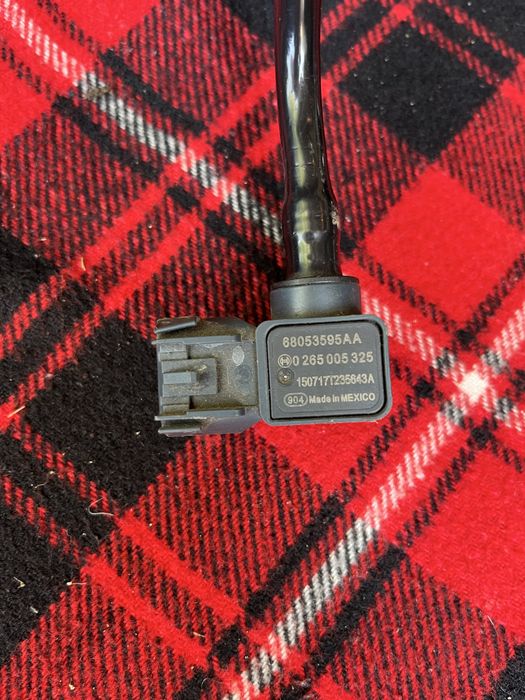 Клапан  Jeep Cherokee