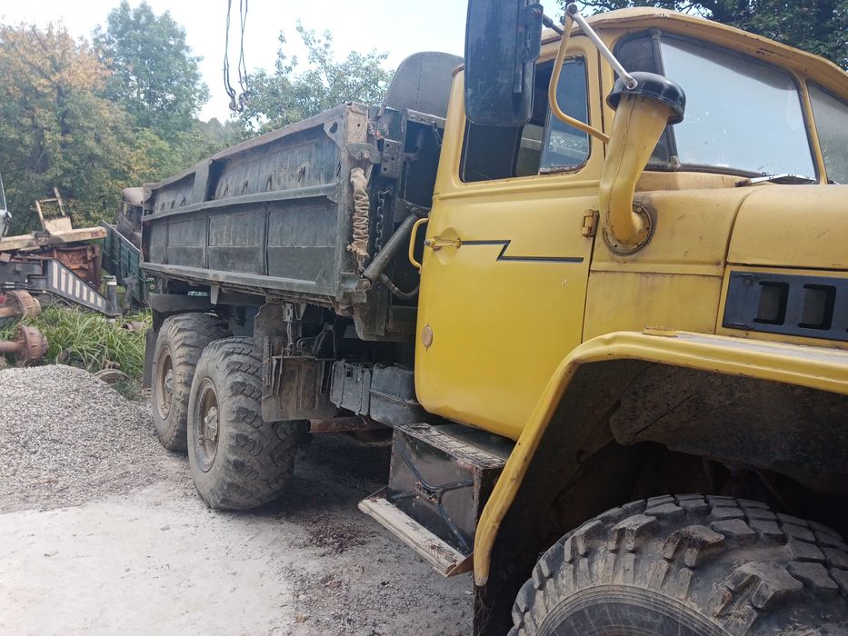 Урал-5557. Вантажівка