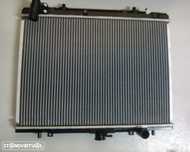Radiador de refrigeração do motor Mitsubishi L200 K74 (NOVO)