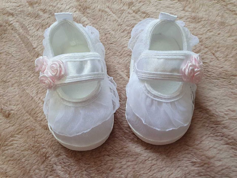 Ubranko do chrztu, buciki, opaska i bolerko 4 częściowy