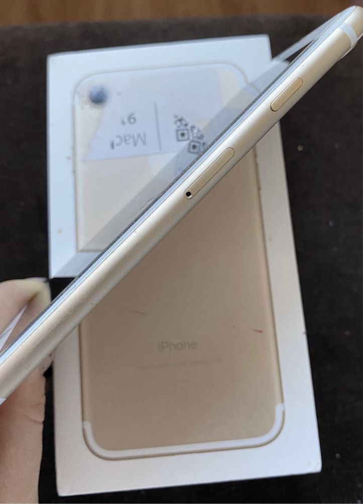 Iphone 7 gold 32 GB