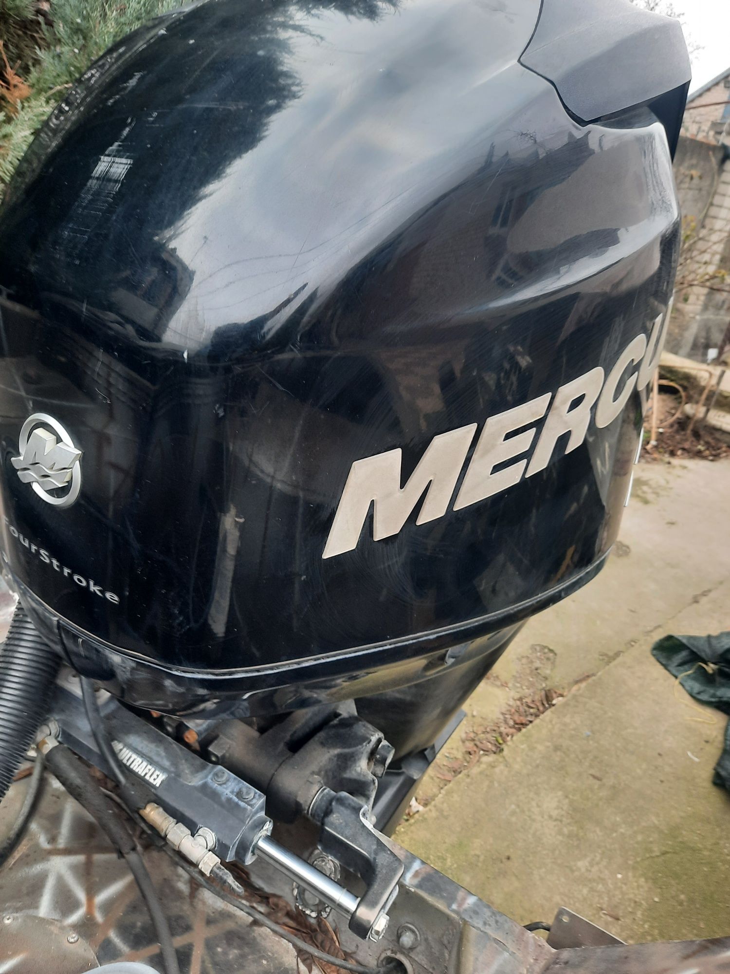 Продам мотор для катера Mercury Verado 200