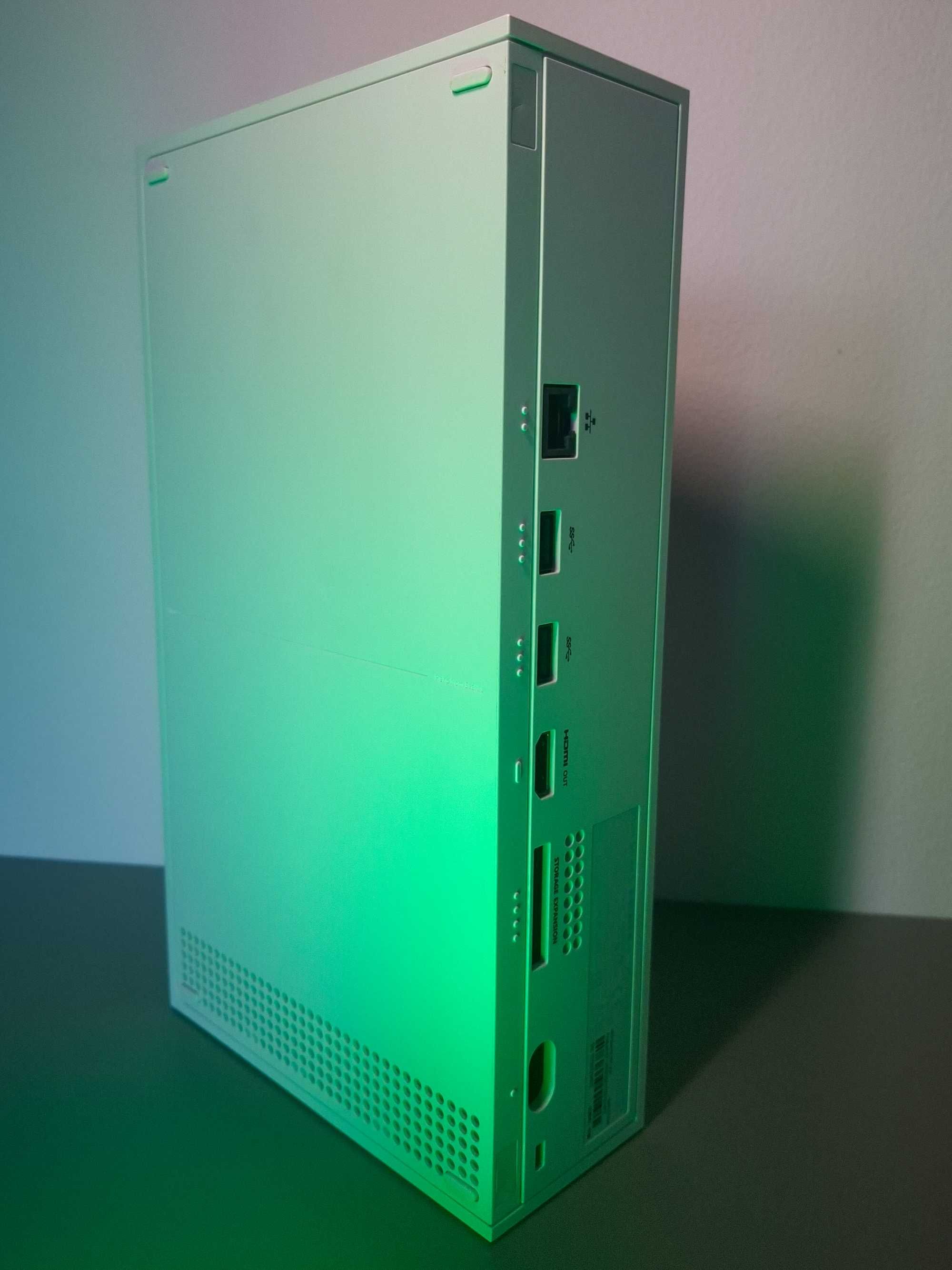 Xbox Series S 512GB + Pad + Pudełko – Stan Bardzo Dobry