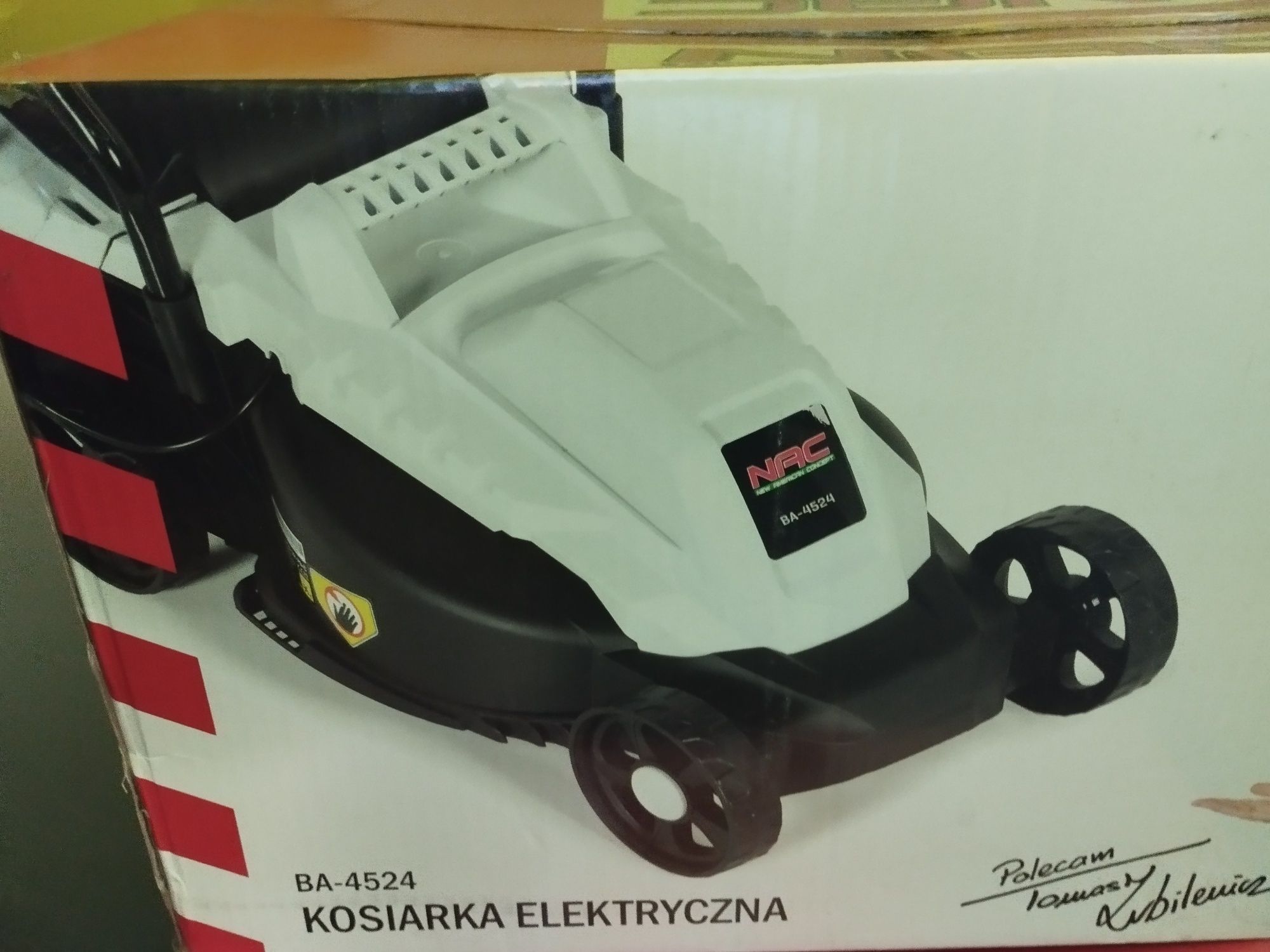 Kosiarka elektryczna NAC 1300