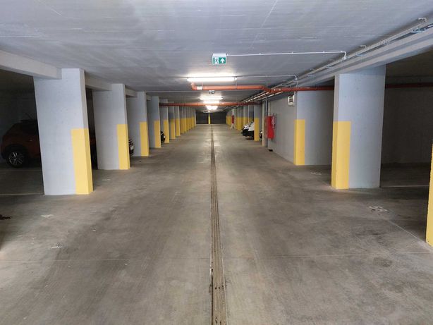 Garaż Parking podziemny ul. Bacha