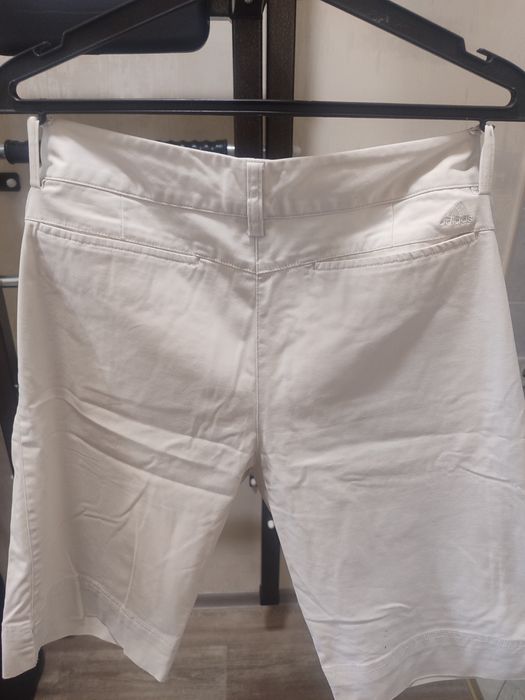 Продам шорти Adidas