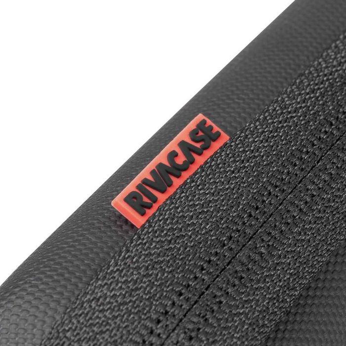 Чохол для ноутбука 15,6" RivaCase 5131 чорний, жосткий каркас