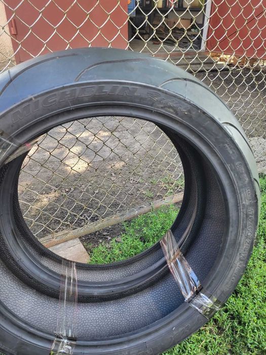 120/60 R17 + 170/60 R17 Michelin  Power