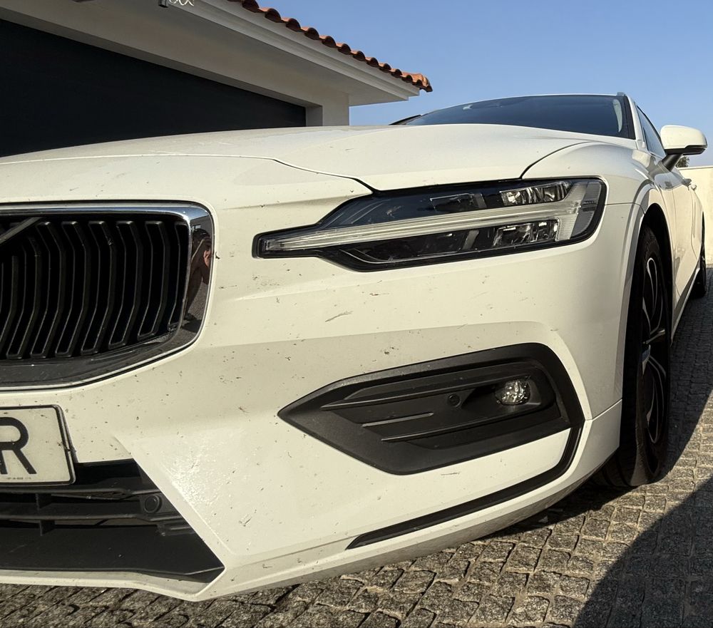 Volvo V60 B4 Moment Plus